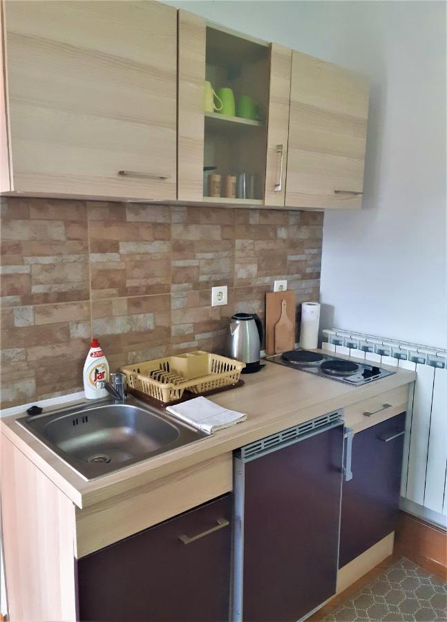 Guest House Domig Licko Lesce Экстерьер фото